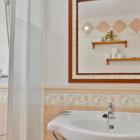 Sunshine Buen Pastor